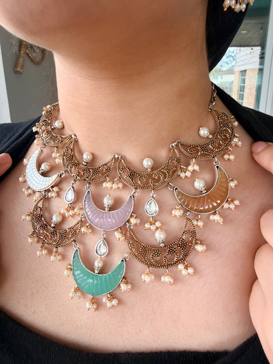 Paachi kundan boho style set