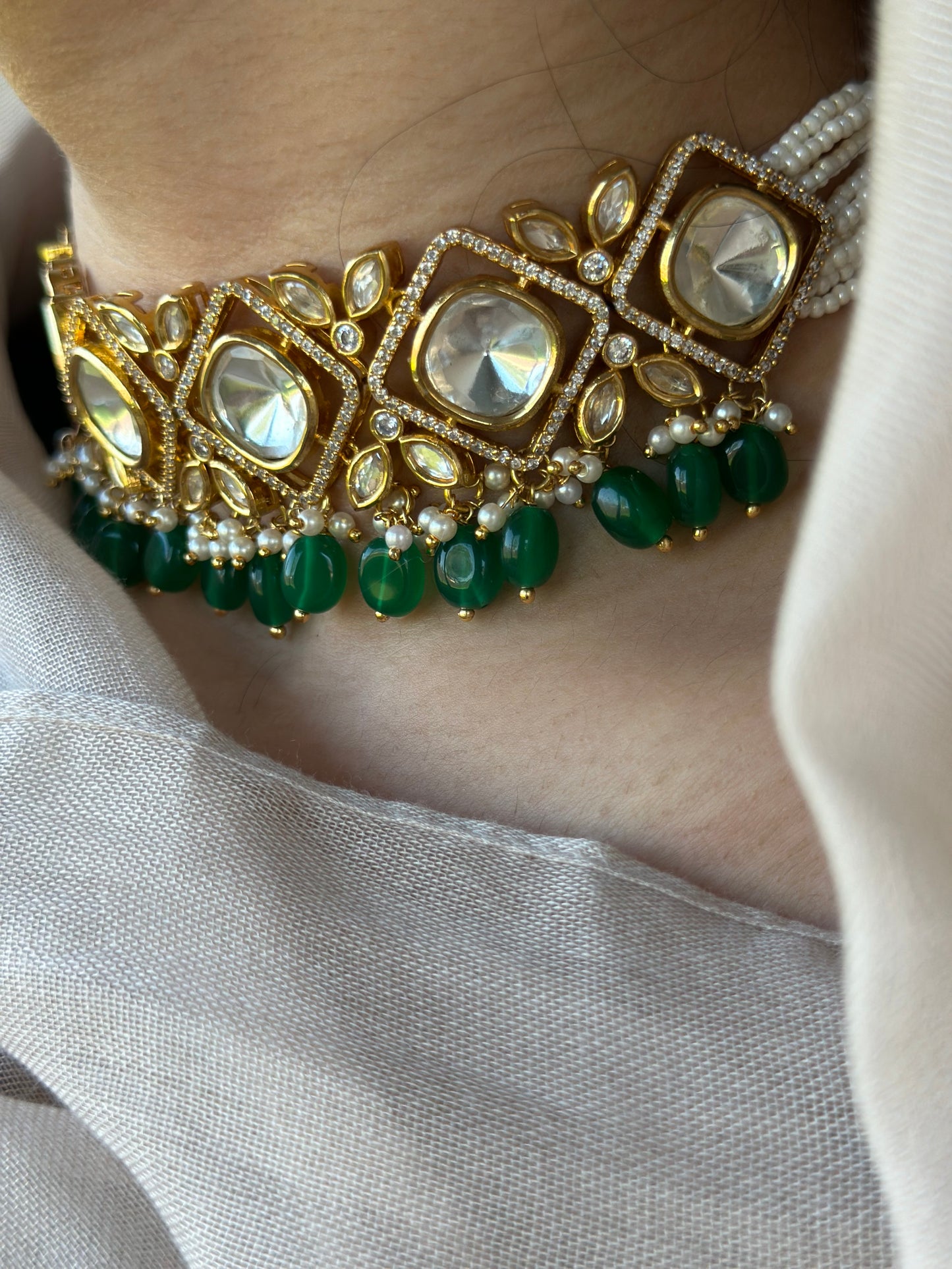 Emerald green Uncut kundan set